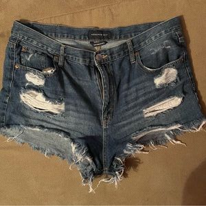 Aeropostale high-rise shortie short